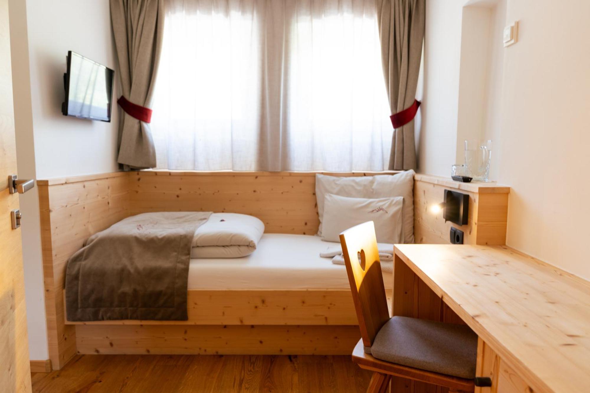 Garni Bergblick Hotel Braies  Luaran gambar
